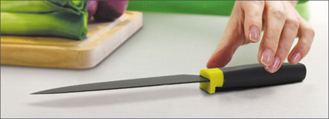 Joseph Joseph 不沾桌鋸齒短刀