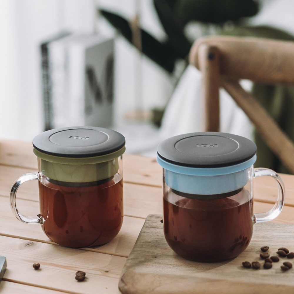 丹麥設計 PO:Selected 手沖咖啡二件禮盒組 (免濾紙過濾咖啡杯350ml-黑灰/咖啡研磨器 2.0)