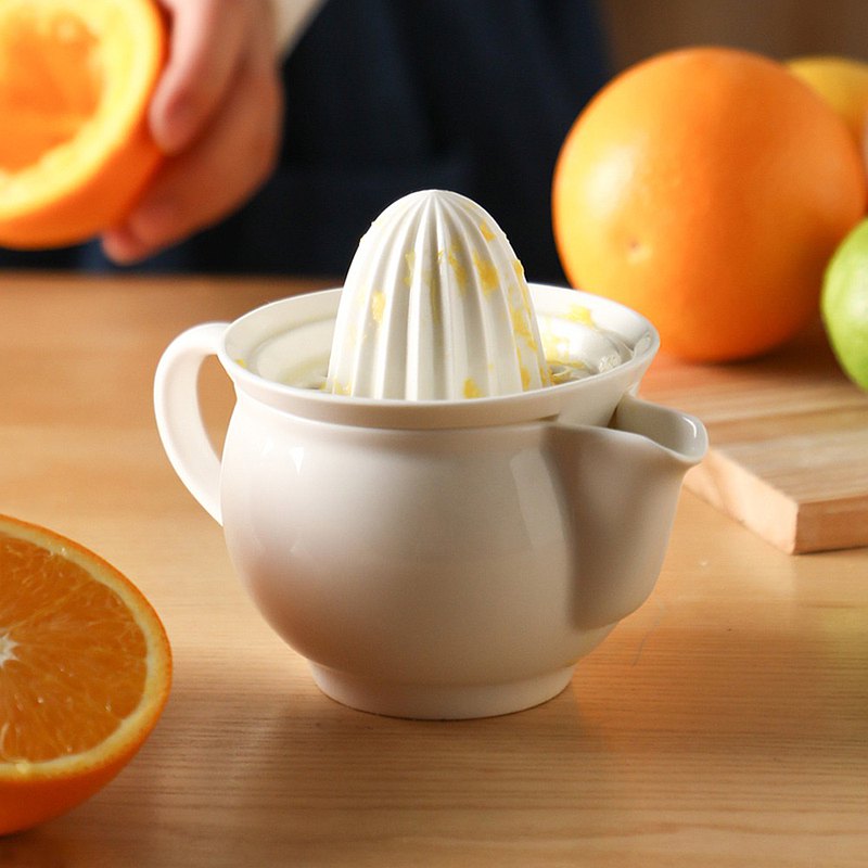 日本霜山 手動式陶瓷水果榨汁器 / 壓汁器