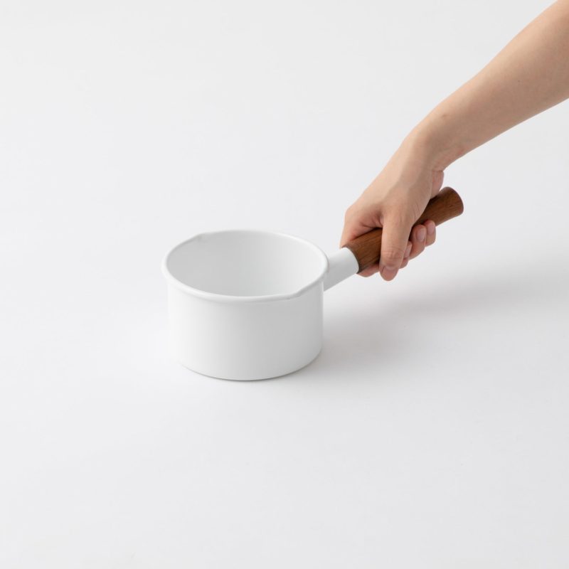 365methods_單柄琺瑯牛奶鍋_白1 日本 365methods 單柄琺瑯牛奶鍋 1.2L (2色) 14cm