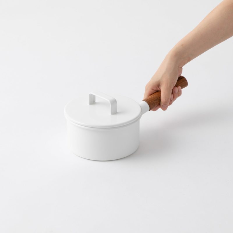 365methods_單柄附蓋琺瑯牛奶鍋_白1 日本 365methods 單柄附蓋琺瑯牛奶鍋 1.7L (2色) 16cm